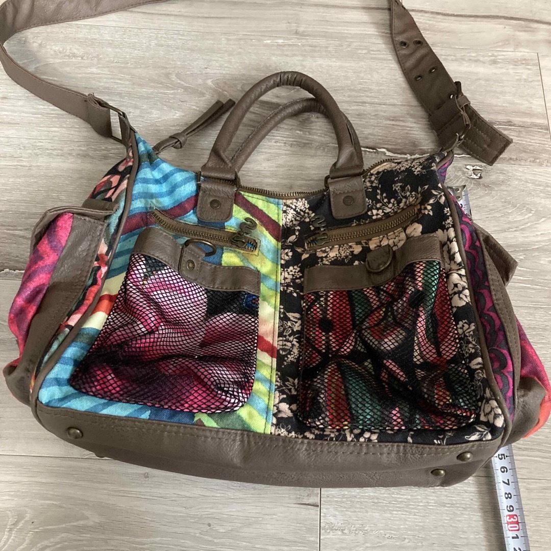 Desigual デシグアル ハンドバッグ ショルダーバッグ - バッグ Desigual デシグアル ハンドバッグ ショルダーバッグ - バッグ
