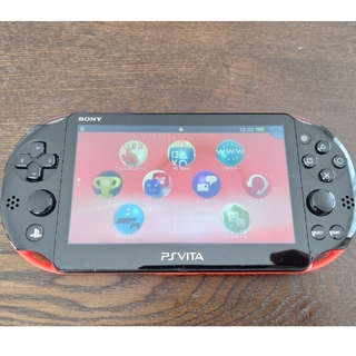 プレイステーションヴィータ(PlayStation Vita)のPS Vita WiFiモデル（PCH-2000）レッド/ブラック(携帯用ゲーム機本体)