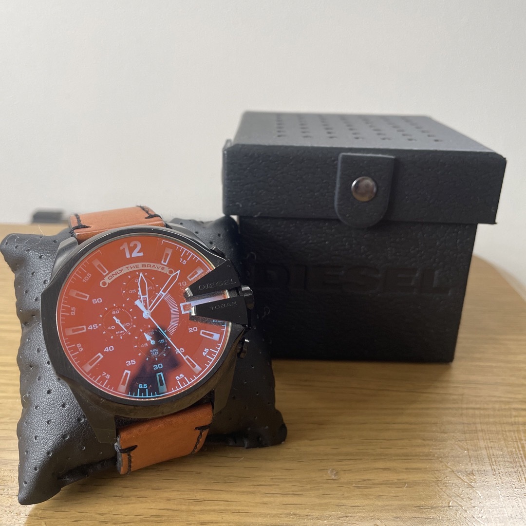 diesel 腕時計　美品　　DZ4476 箱付き　メンズ