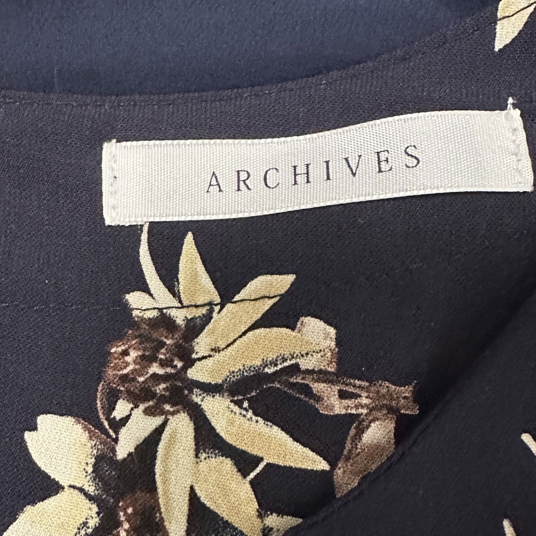 archives(アルシーヴ)のarchives ワンピース レディースのワンピース(ひざ丈ワンピース)の商品写真