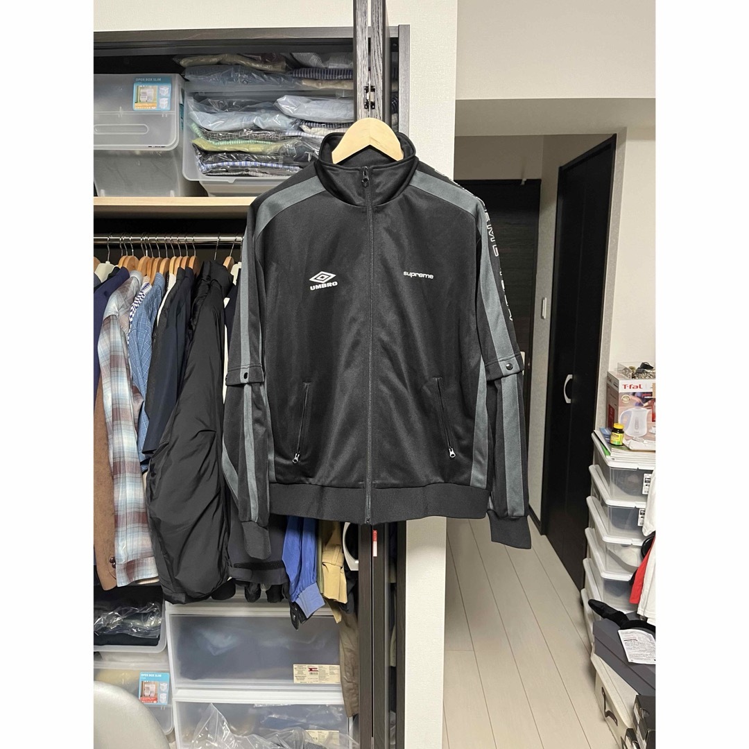 Supreme - シュプリーム umbro トラックジャケットの通販 by