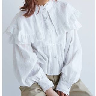 ダブルクローゼット(w closet)の[新品・未使用]フリルブラウス(シャツ/ブラウス(長袖/七分))