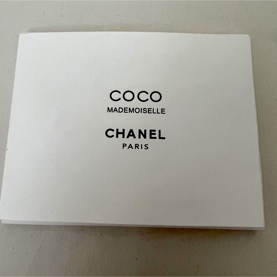 CHANEL(シャネル)の新品 シャネル ブランド ノベルティ ヘアクリップ  CHANEL ヘアピン レディースのヘアアクセサリー(バレッタ/ヘアクリップ)の商品写真