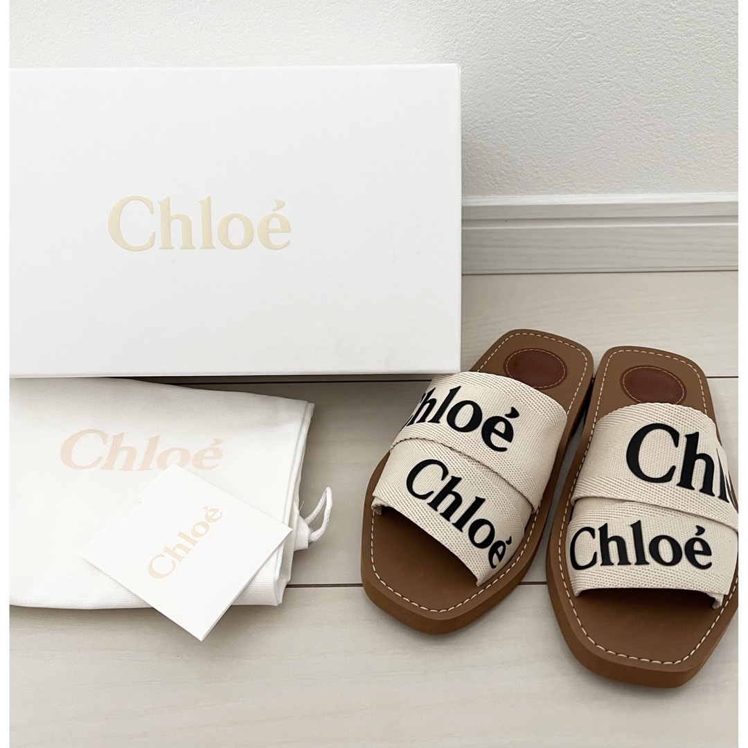 Chloe(クロエ)のChloe "woody" キャンバスフラットミュール 22.5cm レディースの靴/シューズ(サンダル)の商品写真