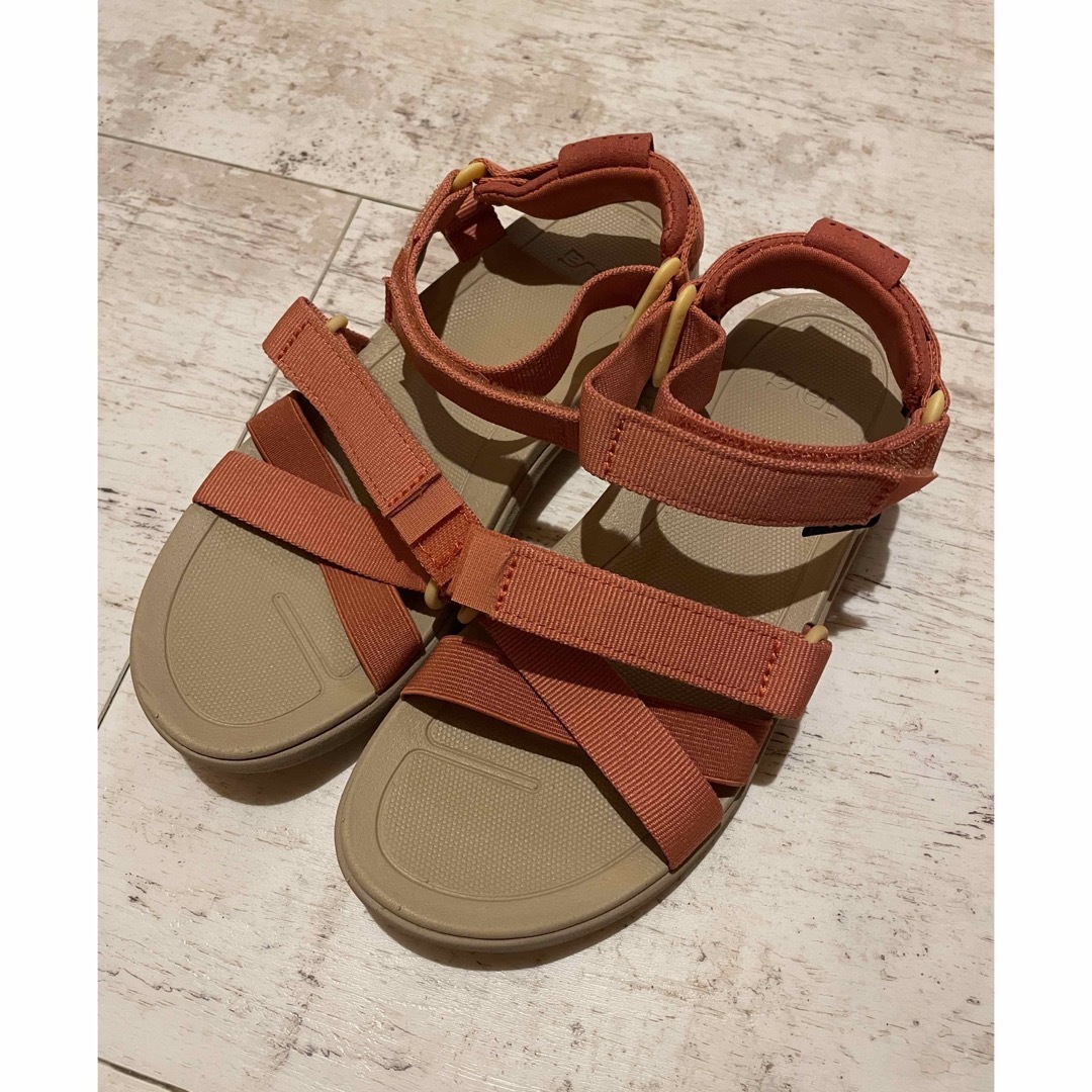 ☆新品☆teva サンボーンミア 23