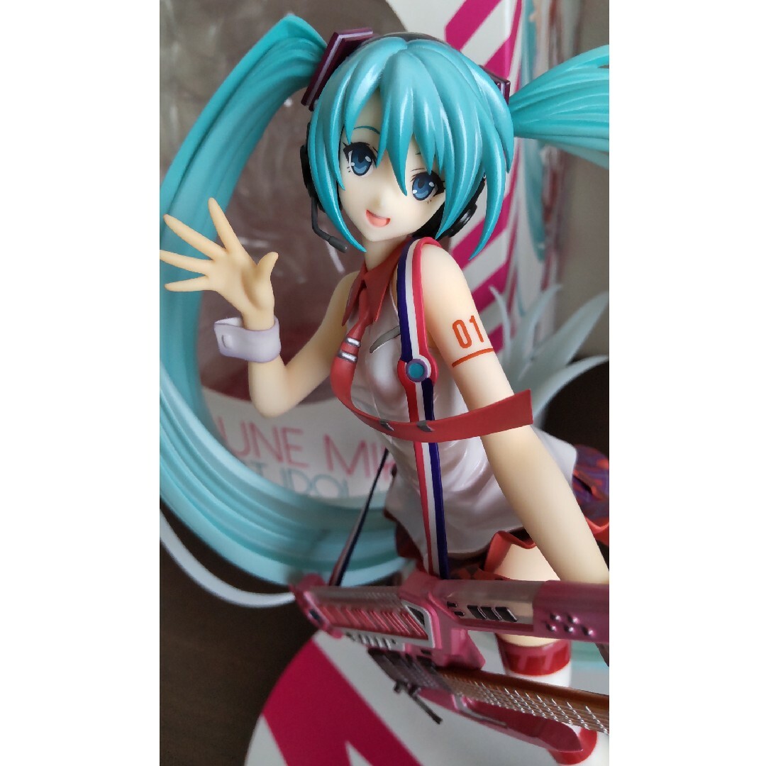 GOOD SMILE COMPANY(グッドスマイルカンパニー)の初音ミク グレイテスト・アイドルver  エンタメ/ホビーのフィギュア(アニメ/ゲーム)の商品写真