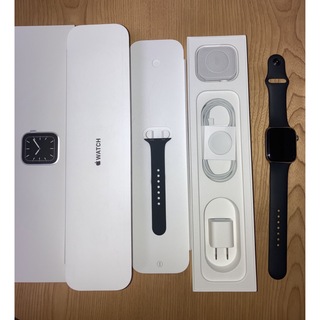 アップルウォッチ(Apple Watch)のApple Watch5 stainless44㎜　セルラーモデル(腕時計(デジタル))