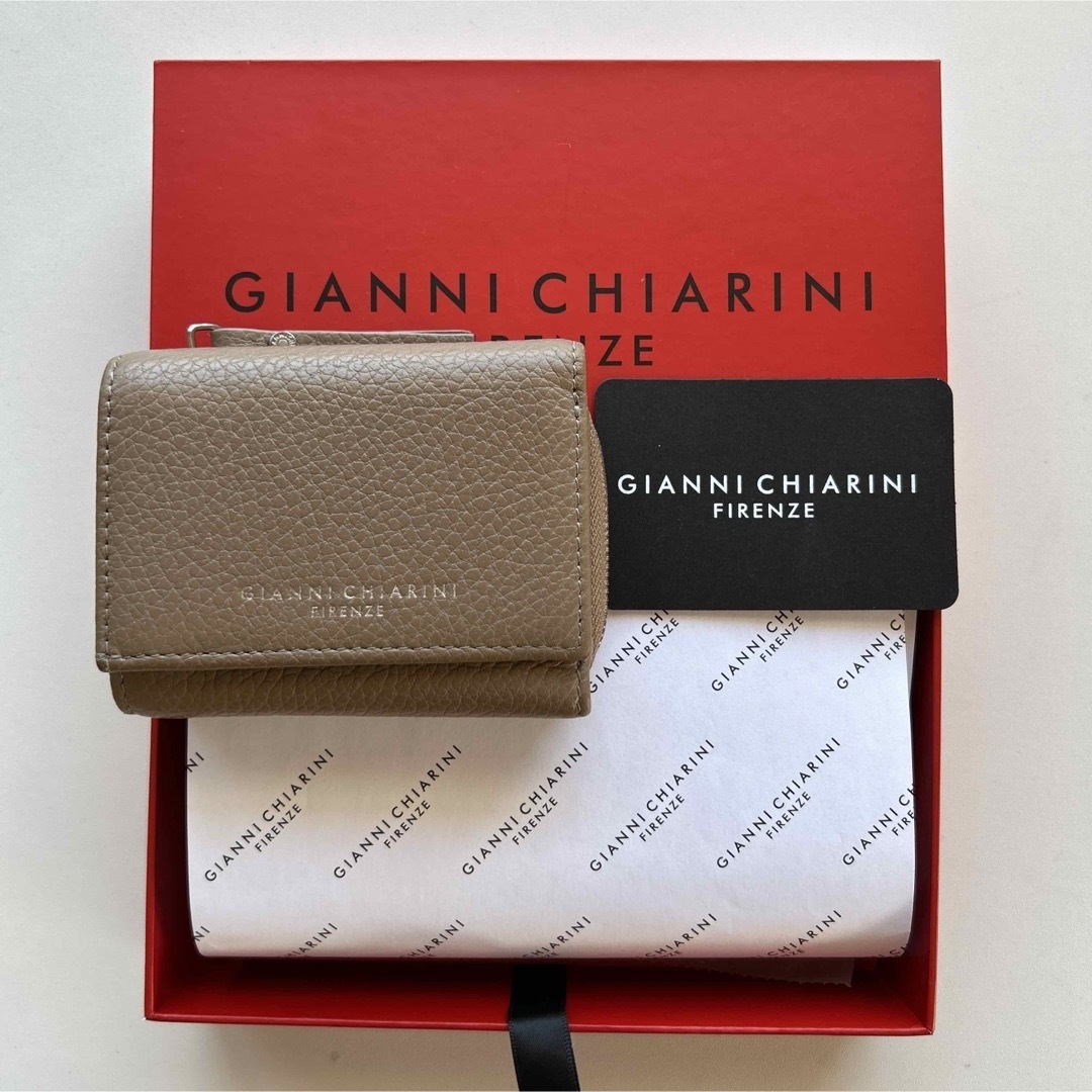 GIANNI CHIARINI - 【GIANNI CHIARINI】牛革レザー三つ折り財布の通販