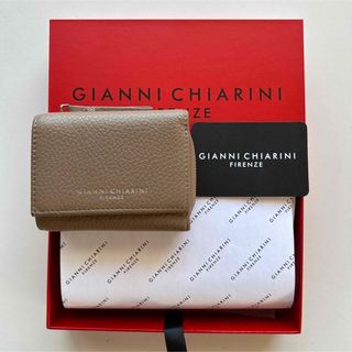 ジャンニキャリーニ(GIANNI CHIARINI)の【GIANNI CHIARINI】牛革レザー三つ折り財布(財布)