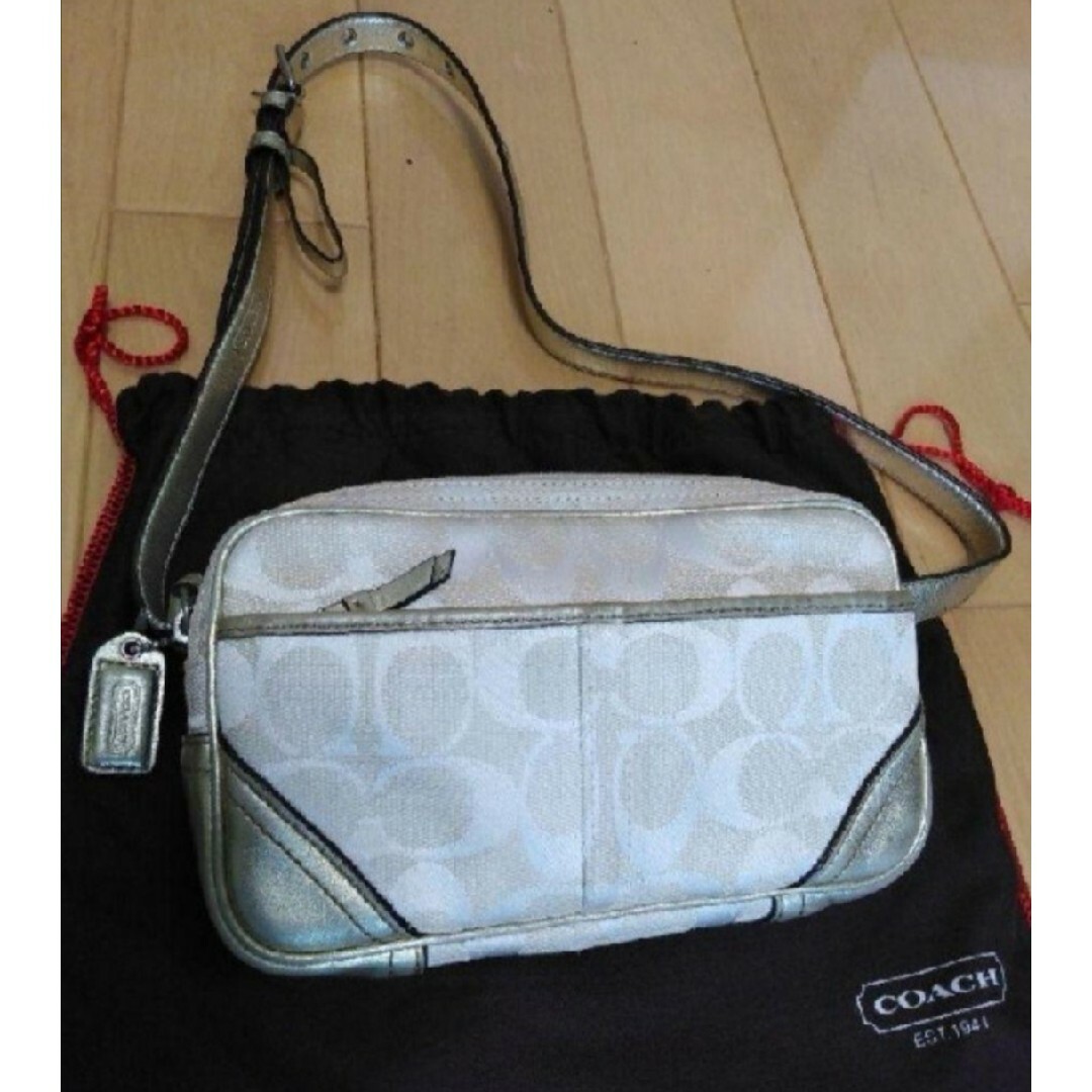 COACH　コーチ　ウエストバッグ　ボディバッグ　美品!!