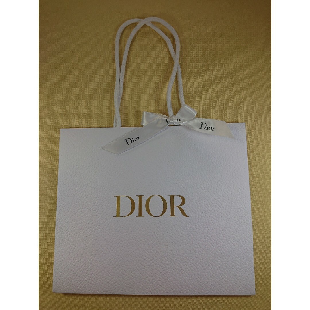 Dior(ディオール)のお値下げ！【Dior】ミスディオールバスパール(ギフトボックス付き) コスメ/美容のボディケア(入浴剤/バスソルト)の商品写真