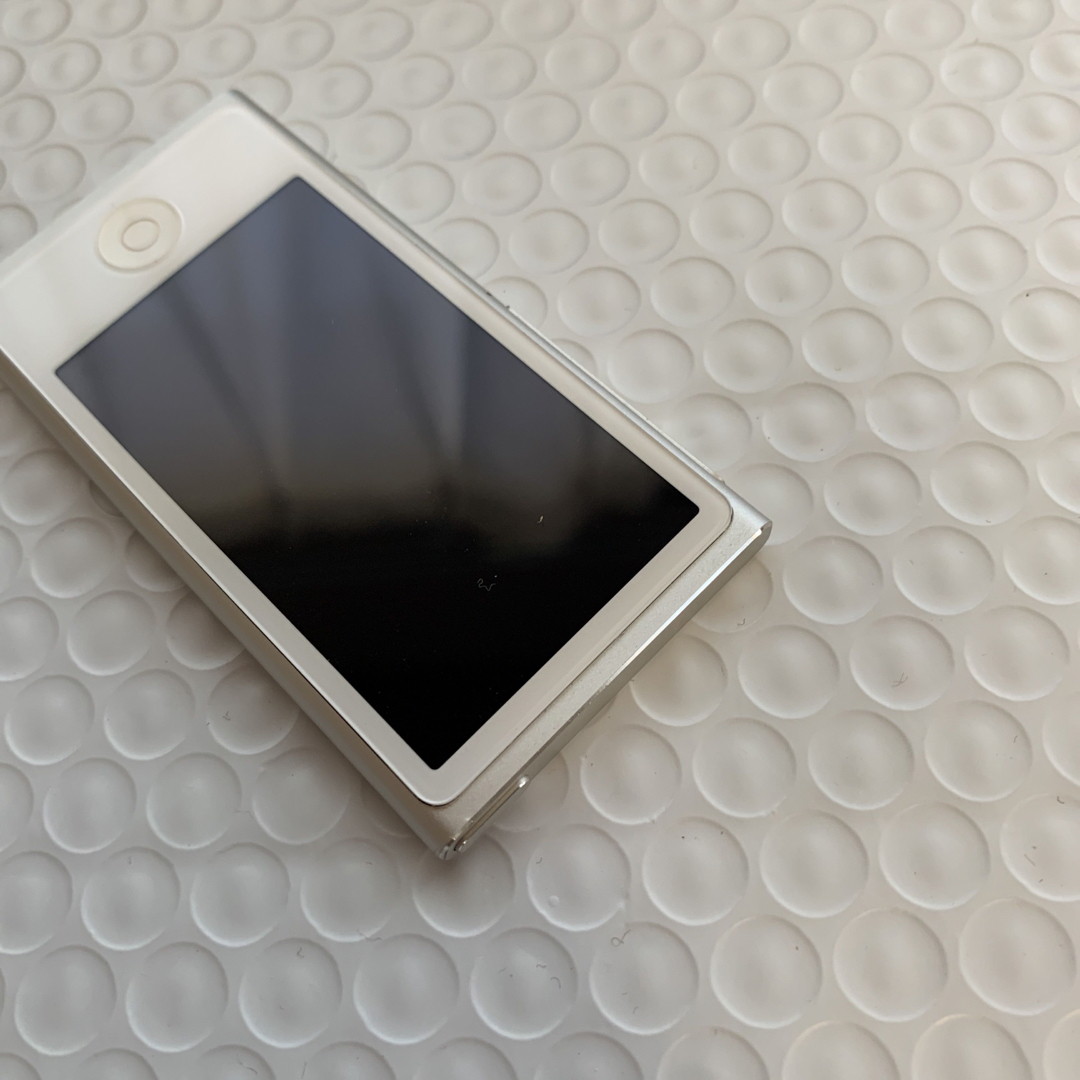 41072  Apple iPod nano 第7世代　 １６GB 3