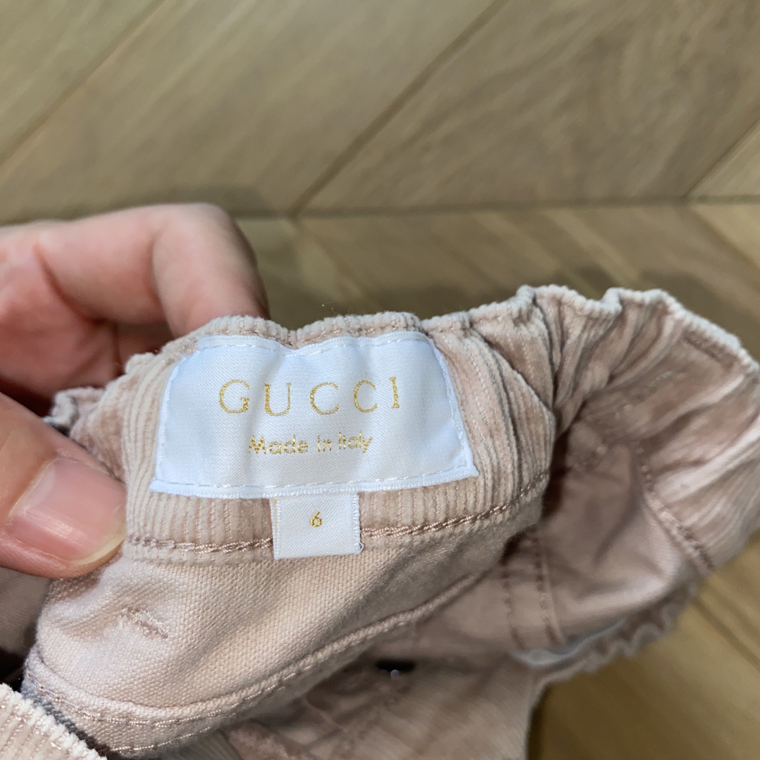 Gucci(グッチ)のグッチ　キッズ　スカート　6 110サイズ　ティシャツ　ロンT カーディガン　に キッズ/ベビー/マタニティのキッズ服女の子用(90cm~)(スカート)の商品写真