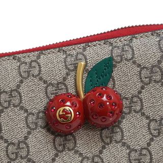 Gucci - グッチ チェリー さくらんぼ ラウンドファスナー 長財布 GG