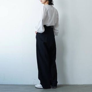 アーツアンドサイエンス(ARTS&SCIENCE)のhumoresque wide pants 36 シルクパンツ 黒(カジュアルパンツ)