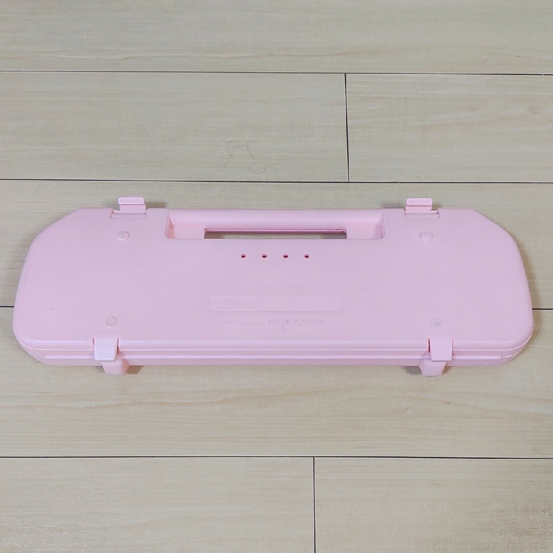 スズキ(スズキ)のSUZUKI　メロディオン　ピアニカ(ピンク) 楽器の鍵盤楽器(その他)の商品写真