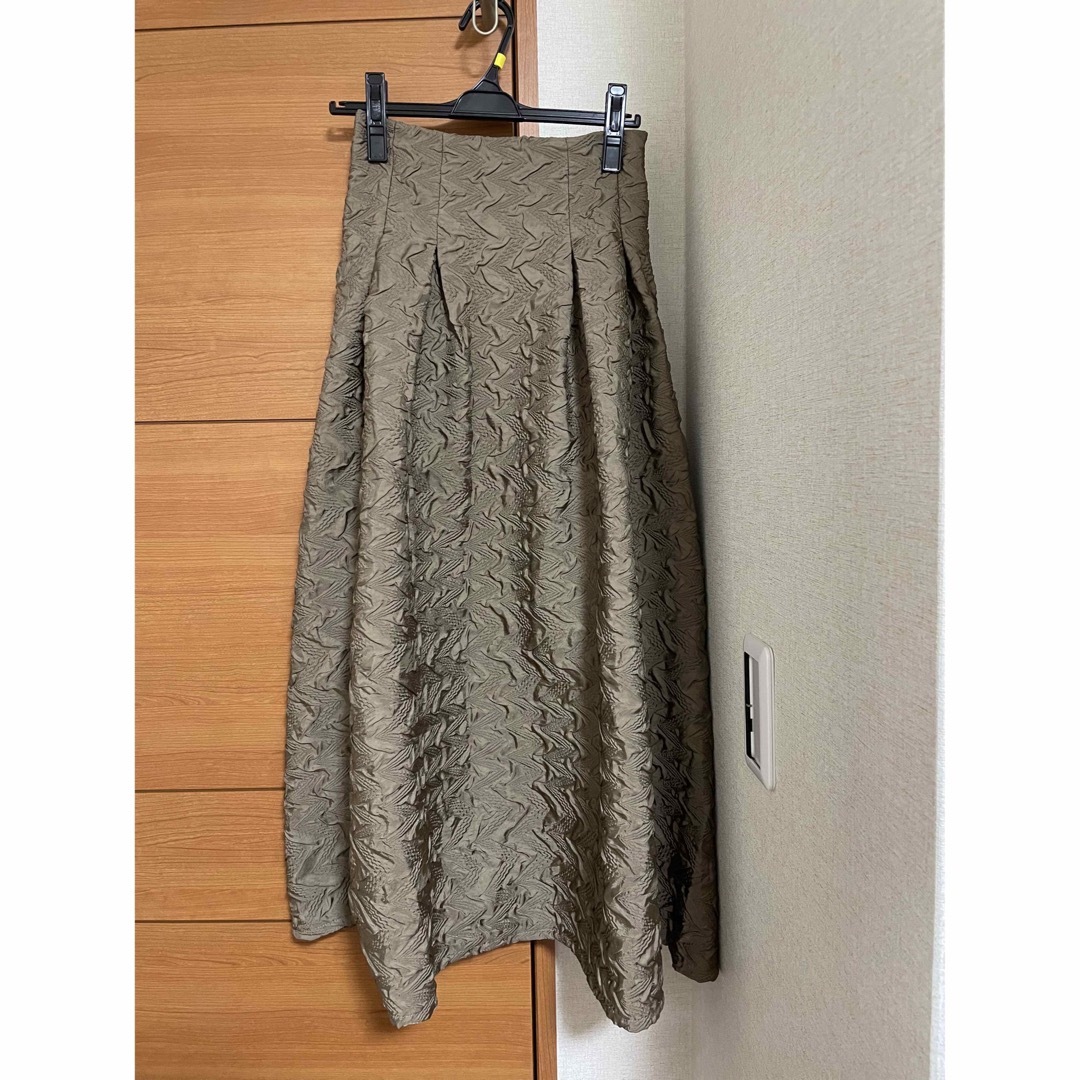 clear(クリア)のジャガードフレアスカート　カーキ　clear レディースのスカート(ロングスカート)の商品写真