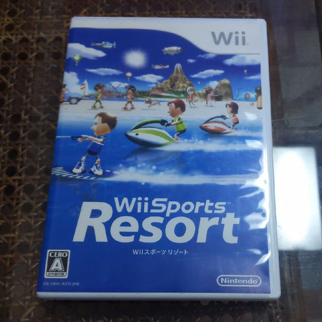 wii sports Resort エンタメ/ホビーのゲームソフト/ゲーム機本体(家庭用ゲームソフト)の商品写真