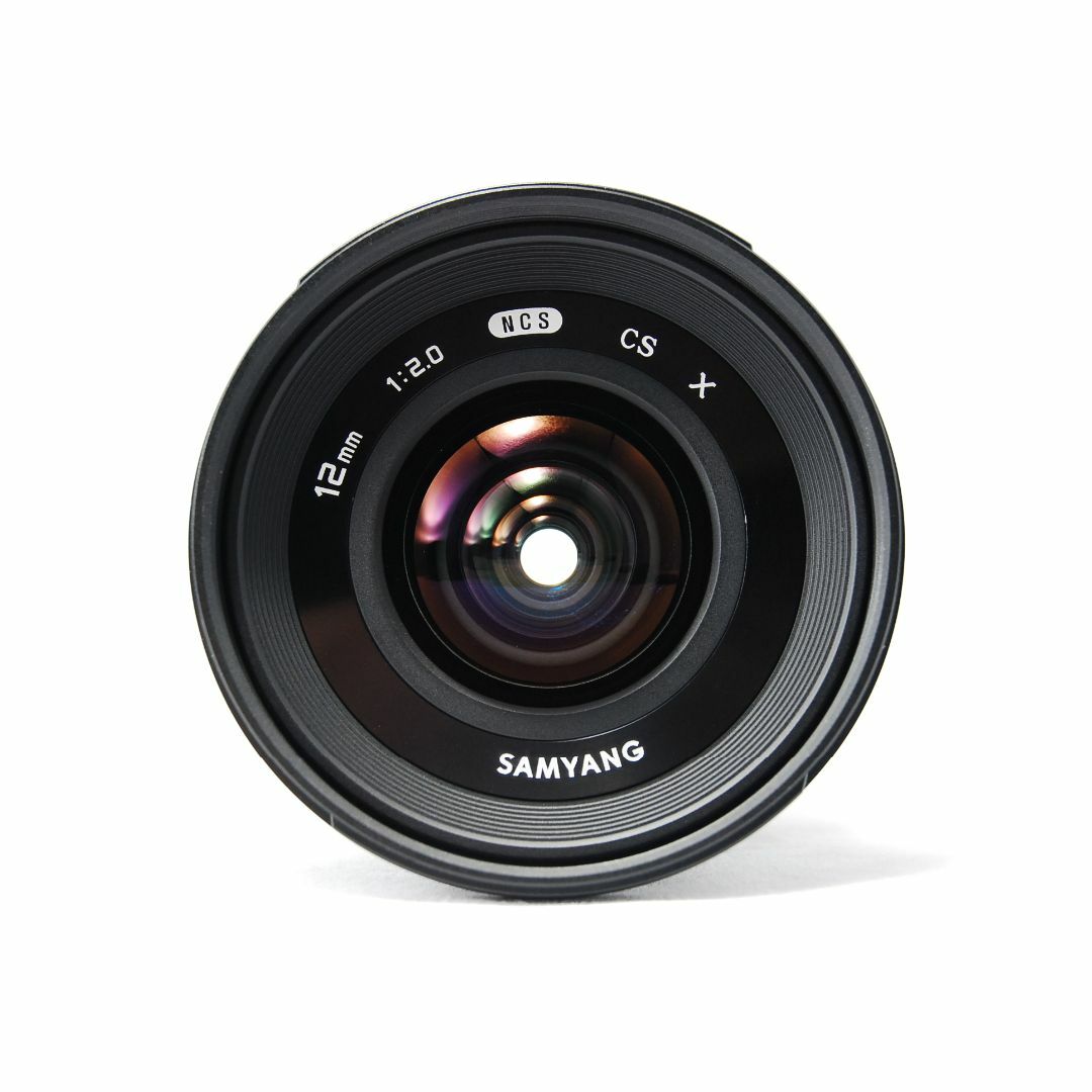 SAMYANG 12mm F2.0 NCS CS FUJIFILM Xマウント スマホ/家電/カメラのカメラ(レンズ(単焦点))の商品写真