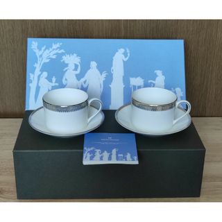 ウェッジウッド(WEDGWOOD)の【新品未使用品】ウエッジウッド　ペア　カップ&ソーサー　プラチナ&ゴールド(食器)