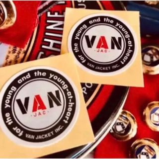 ヴァンヂャケット(VAN Jacket)のVAN正規品ミニstickerシール2枚販売促進用一般非売品もの貴重！(汎用パーツ)