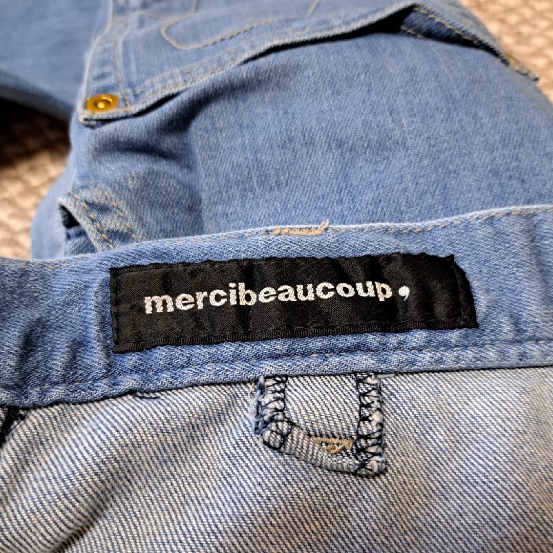 mercibeaucoup(メルシーボークー)のメルシーボークーうしろまえデニム レディースのパンツ(サルエルパンツ)の商品写真