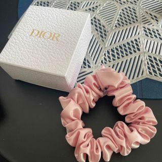 ディオール(Dior)のDIOR シュシュ　ピンク(ヘアゴム/シュシュ)