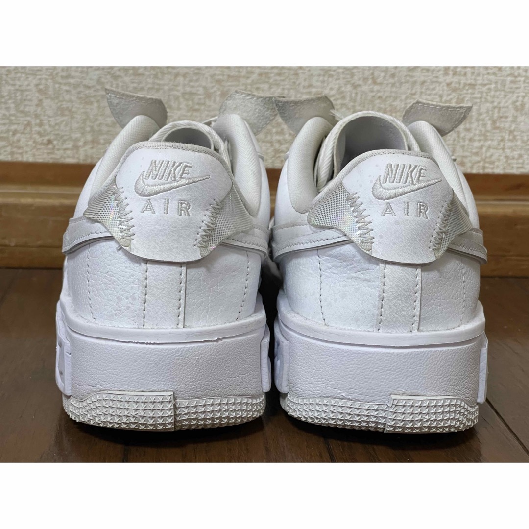 NIKE(ナイキ)のNIKE W AIR FORCE 1 "FONTANKA" 25.0cm レディースの靴/シューズ(スニーカー)の商品写真