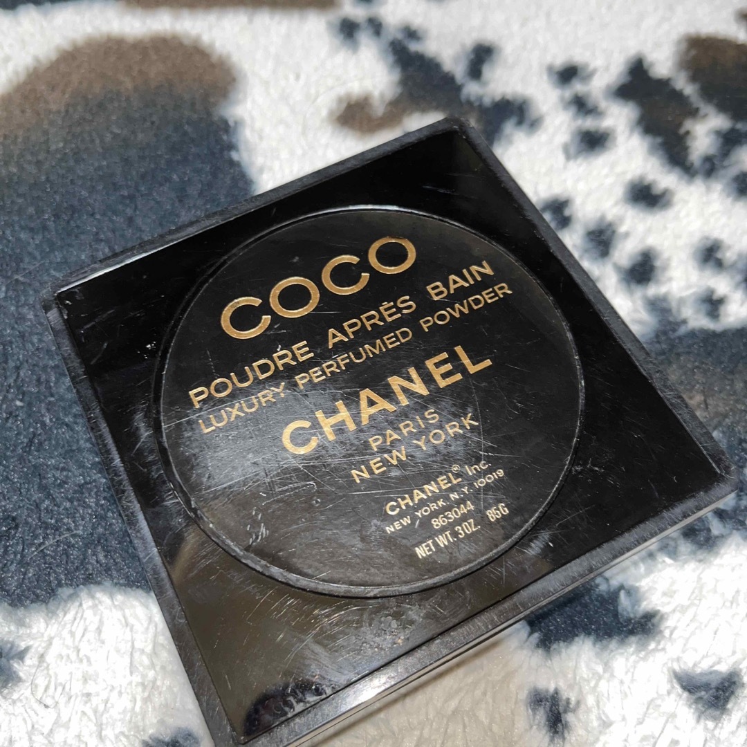 CHANEL(シャネル)の正規品 CHANEL COCO CHANEL シャネル ボディパウダー  コスメ/美容のボディケア(ボディパウダー)の商品写真