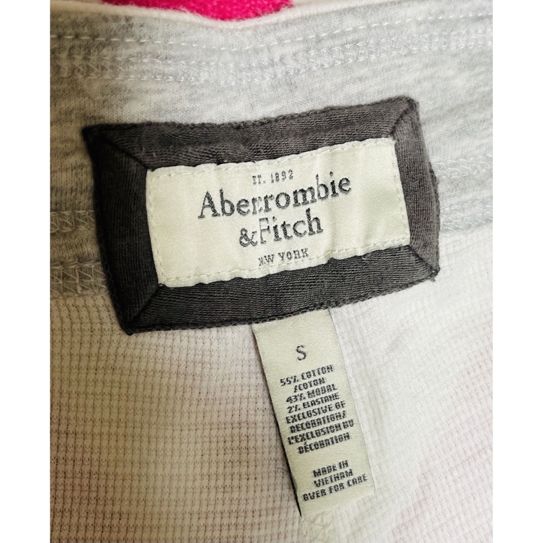 Abercrombie&Fitch(アバクロンビーアンドフィッチ)のアバクロ　スウェット　 レディースのレディース その他(その他)の商品写真