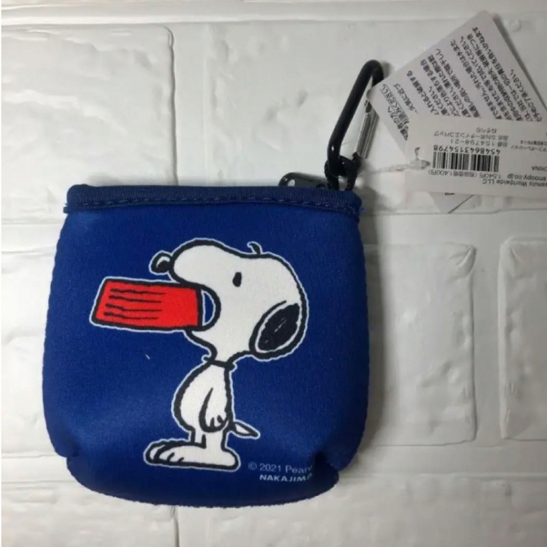 SNOOPY(スヌーピー)の【新品】スヌーピー エコバッグ ポーチ イン エコバッグ カラビナ付 ネイビー エンタメ/ホビーのおもちゃ/ぬいぐるみ(キャラクターグッズ)の商品写真