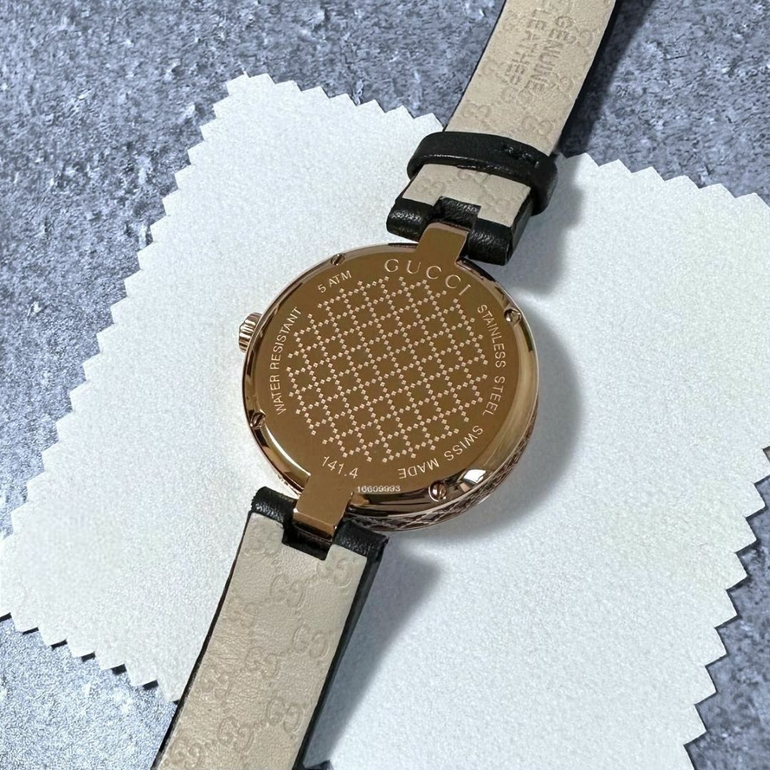 Gucci(グッチ)の【未使用】GUCCI ディアマンティッシマ ミディアム ウォッチ 32mm レディースのファッション小物(腕時計)の商品写真