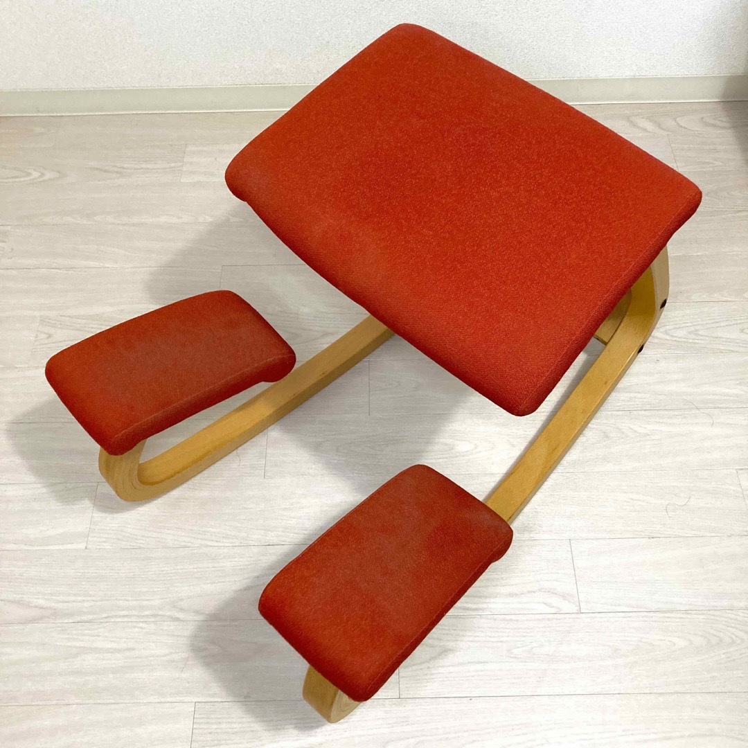 STOKKE バリアブル バランスチェア レッド-