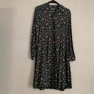 ローラアシュレイ(LAURA ASHLEY)のローラアシュレイ　膝丈ワンピース(ひざ丈ワンピース)