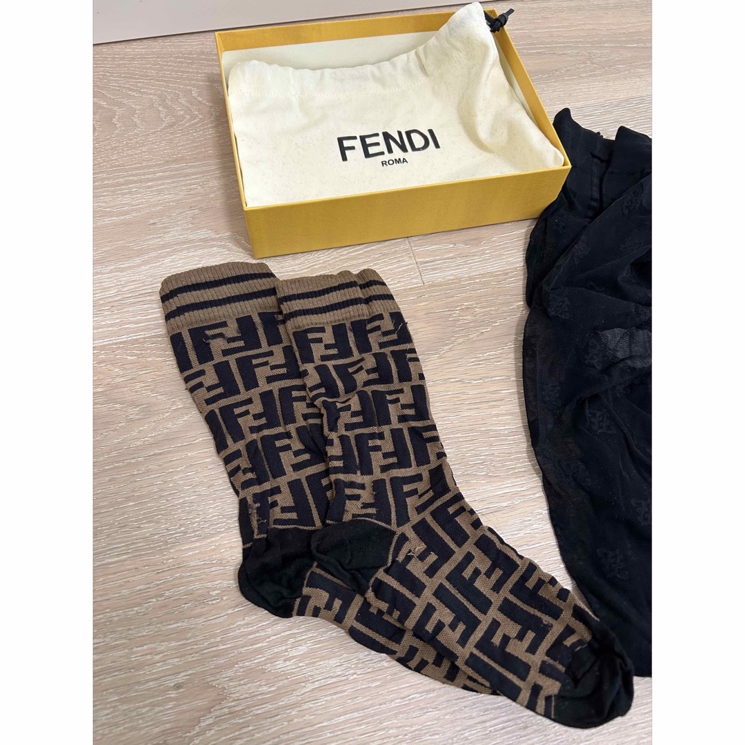 FENDI(フェンディ)の【未使用】フェンディ靴下&ストッキング　セット レディースのレッグウェア(ソックス)の商品写真