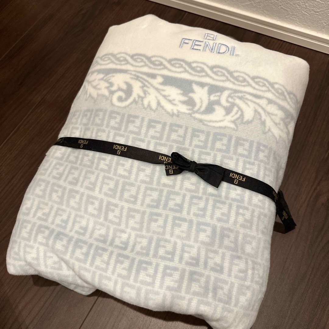 FENDI - FENDI フェンディ 綿毛布 未使用品の通販 by たぬき's shop