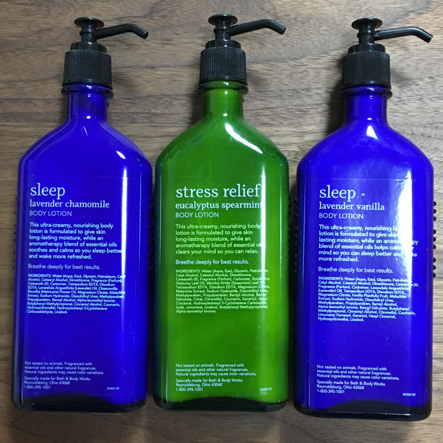 Bath & Body Works(バスアンドボディーワークス)の1937'J様専用 新品 バス&ボディ ワークス ボディローション 三本セット コスメ/美容のボディケア(ボディローション/ミルク)の商品写真