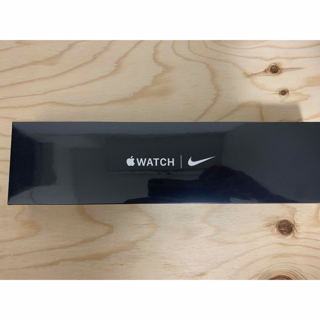 Apple Watch(アップルウォッチ)の新品未開封品　Apple Watch Nike SE MKR43J/A スマホ/家電/カメラのスマートフォン/携帯電話(その他)の商品写真