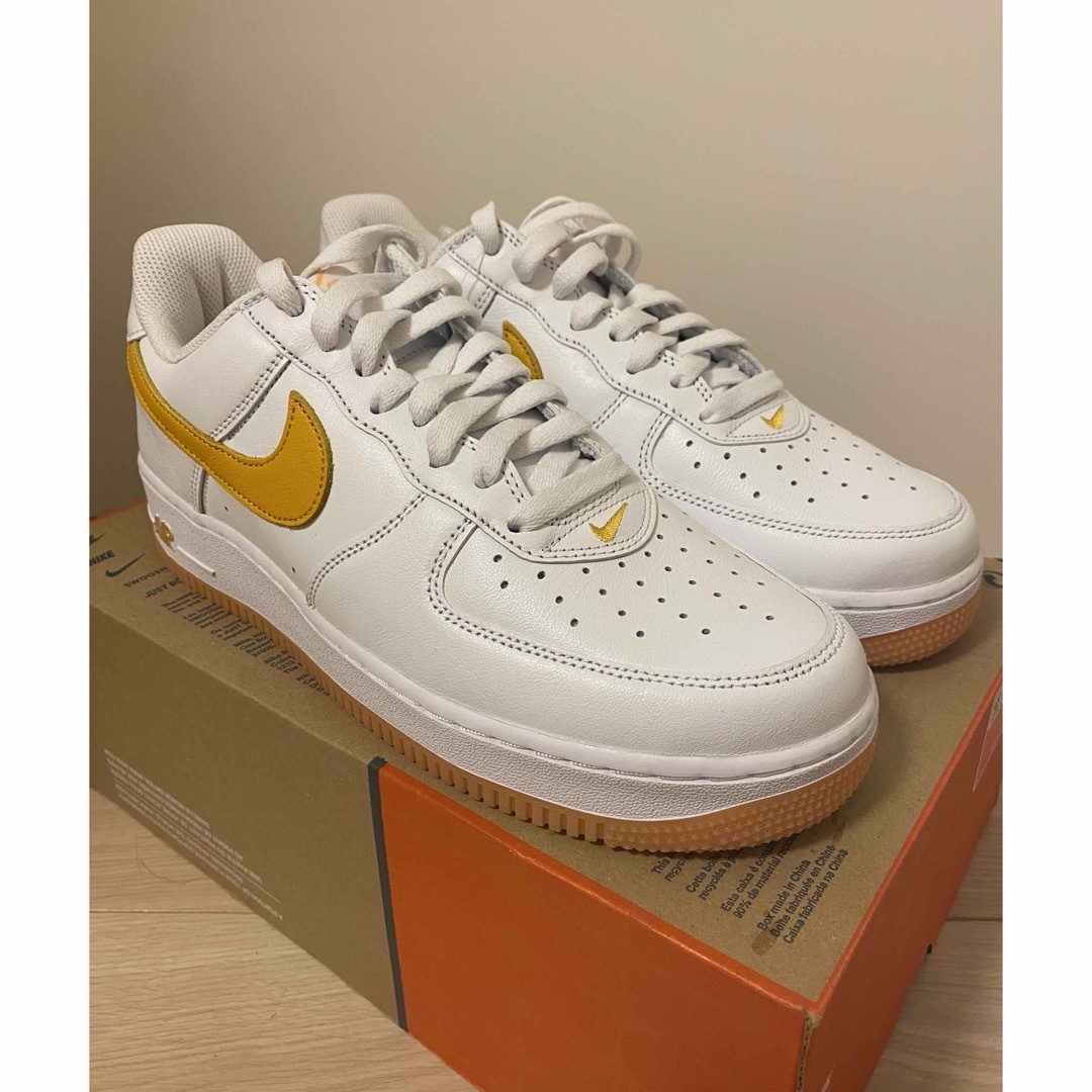 NIKE AIR FORCE 1 RETRO QS UNIVERCITYGOLD