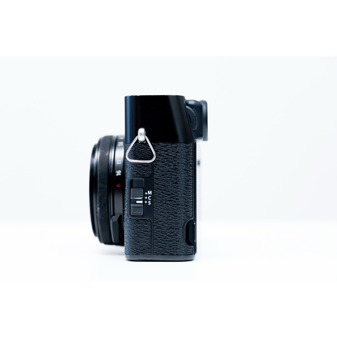 富士フイルム(フジフイルム)のX100V ブラック本体 オマケあり スマホ/家電/カメラのカメラ(コンパクトデジタルカメラ)の商品写真