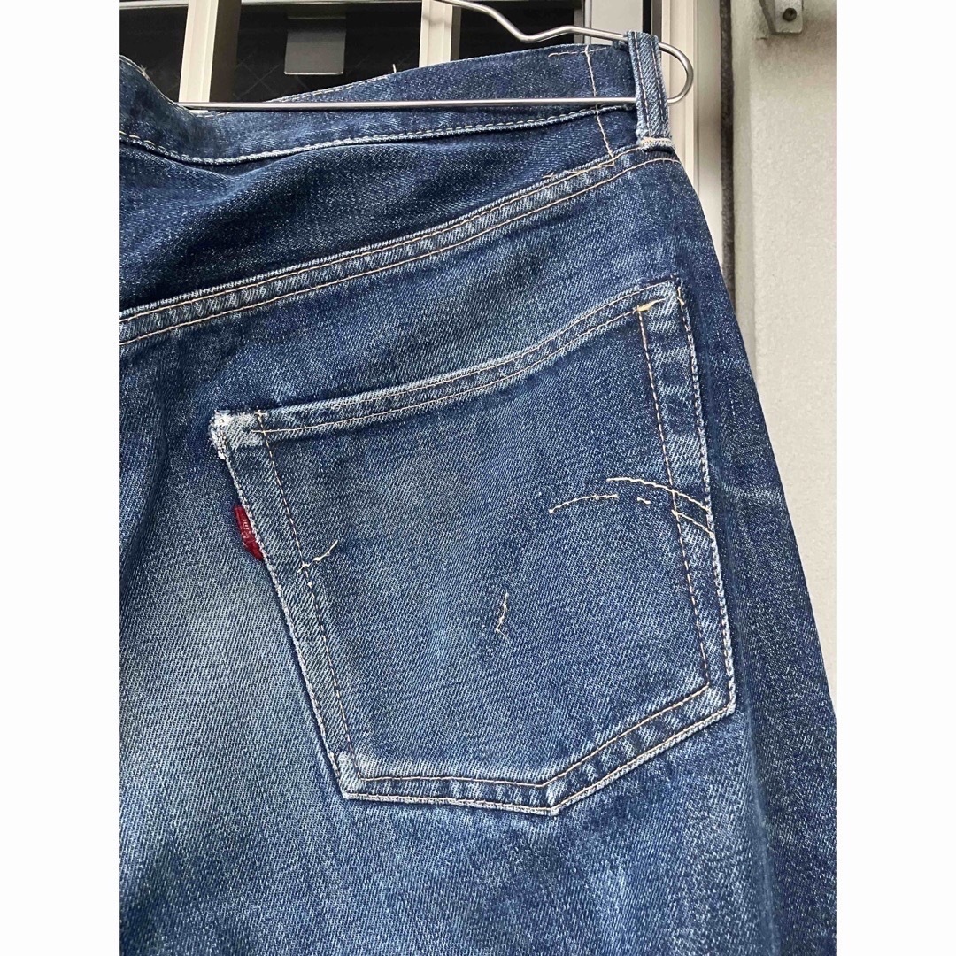 Levi's(リーバイス)の60s Levis 501 BIG E 鬼ヒゲ ハチノス 濃紺 イエロー 錦糸 メンズのパンツ(デニム/ジーンズ)の商品写真