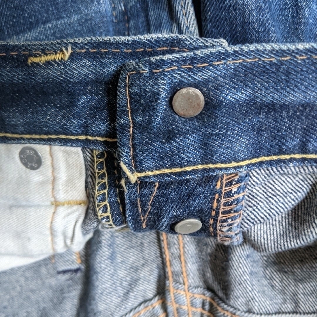 Levi's(リーバイス)の60s Levis 501 BIG E 鬼ヒゲ ハチノス 濃紺 イエロー 錦糸 メンズのパンツ(デニム/ジーンズ)の商品写真