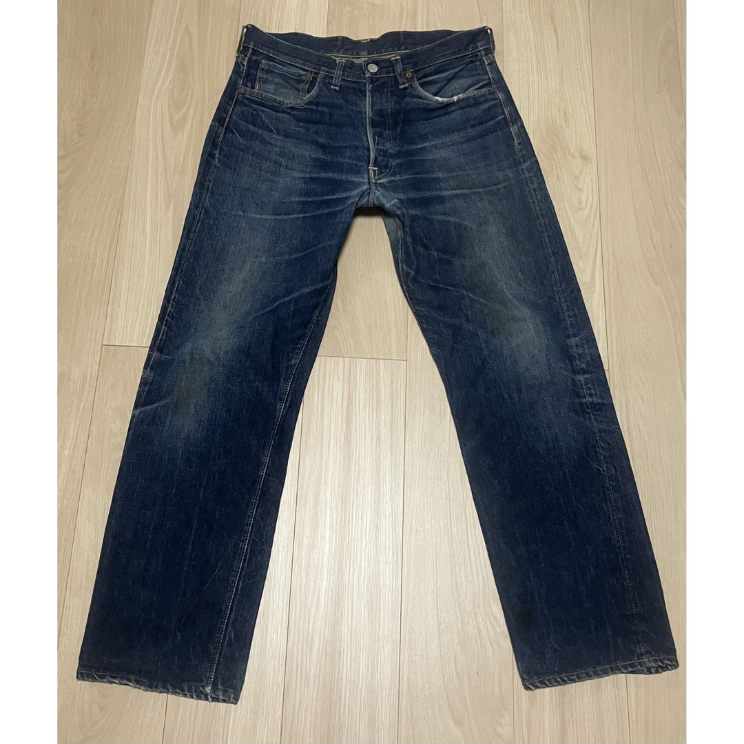 Levi's(リーバイス)の60s Levis 501 BIG E 鬼ヒゲ ハチノス 濃紺 イエロー 錦糸 メンズのパンツ(デニム/ジーンズ)の商品写真