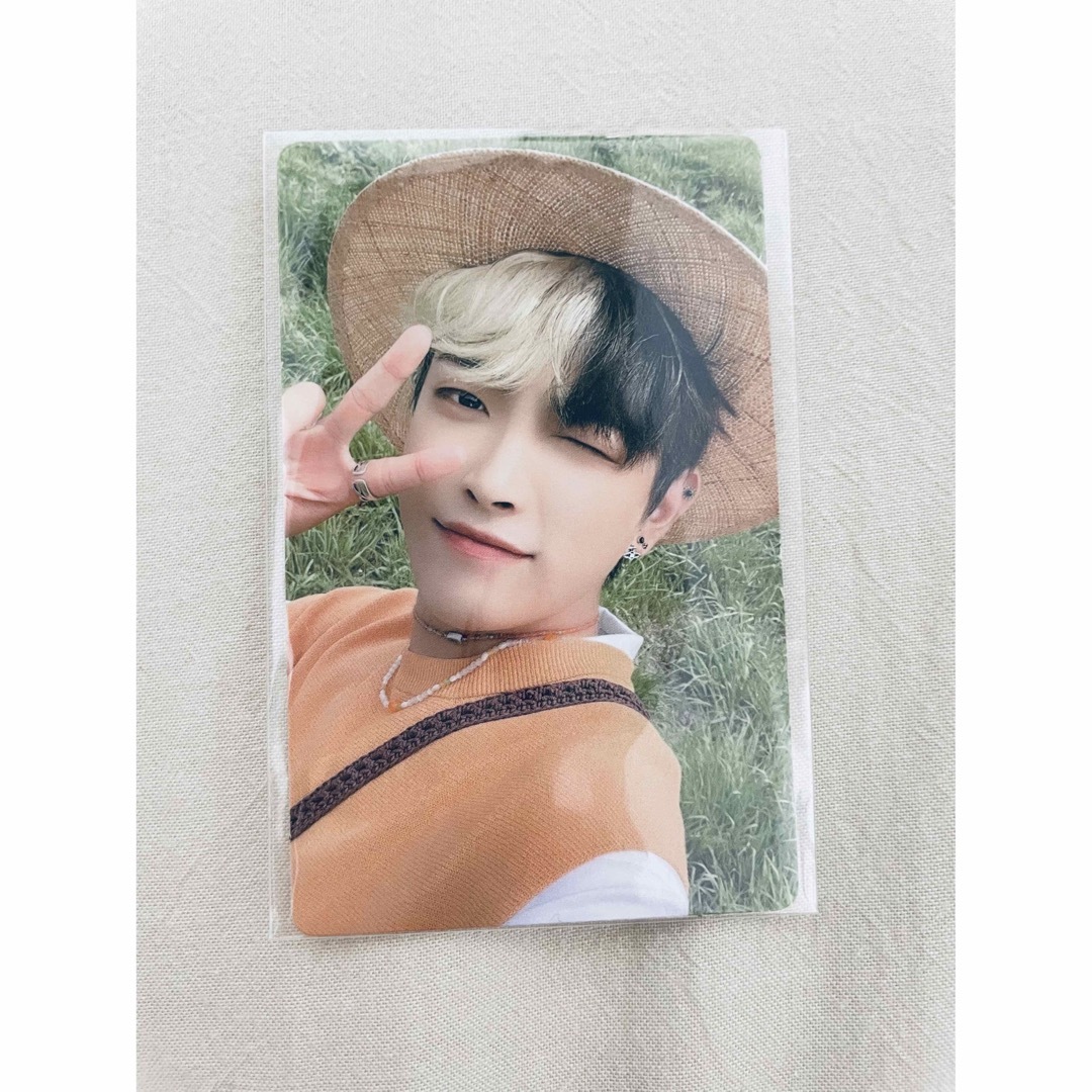 ATEEZ 2022 SUMMER PHOTOBOOK ホンジュン【707】