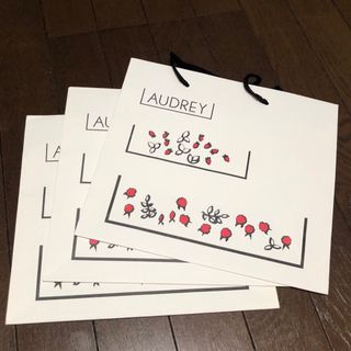 タカシマヤ(髙島屋)のオードリー　ショップ紙袋　３枚(ショップ袋)