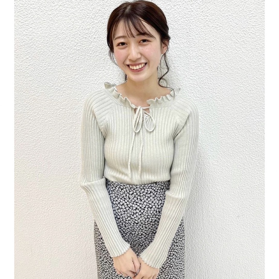 flower(フラワー)の【flower】sparkle rib knit ～ｽﾊﾟｰｸﾙﾘﾌﾞﾆｯﾄ レディースのトップス(カットソー(長袖/七分))の商品写真