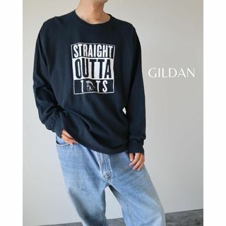 ギルタン(GILDAN)の【GILDAN】STRAIGHT OUTTA TTS 長袖 Tシャツ 黒 XL(Tシャツ/カットソー(七分/長袖))