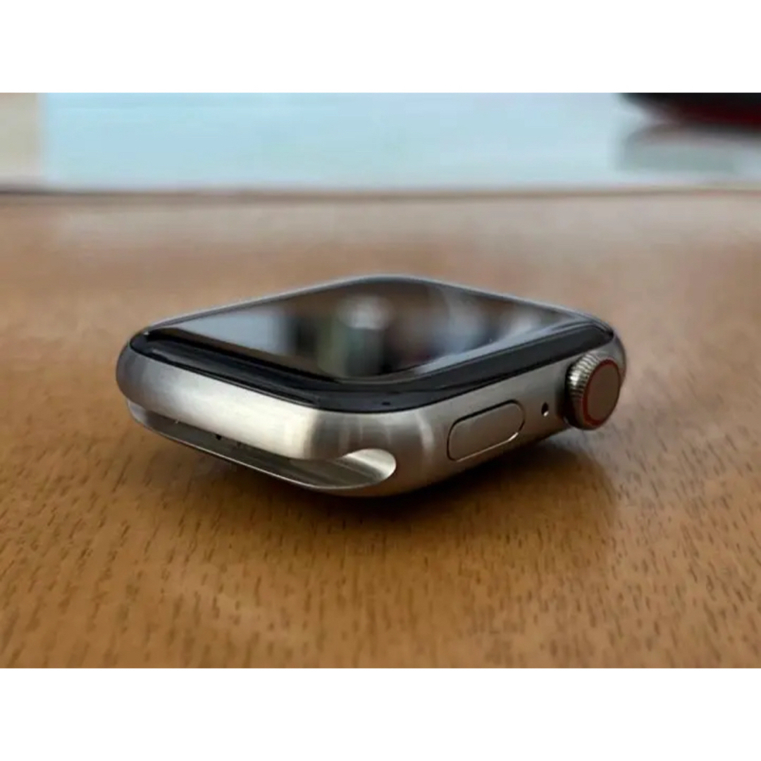 Apple Watch(アップルウォッチ)の【極美品】Apple Watch Series 6 Titanium 44 mm メンズの時計(腕時計(デジタル))の商品写真