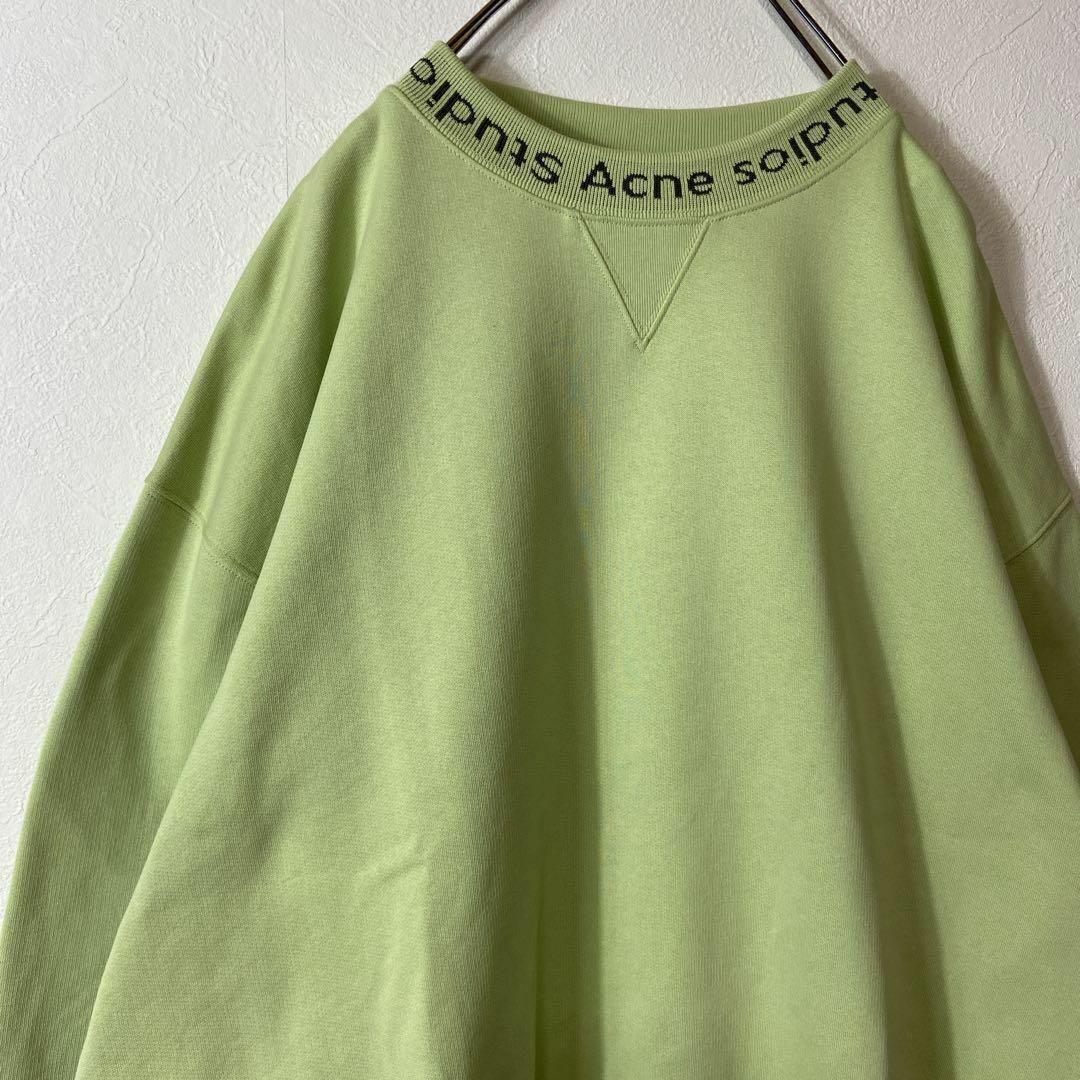 【冬の差し色】Acne Studios モックネック ネックロゴ スウェット