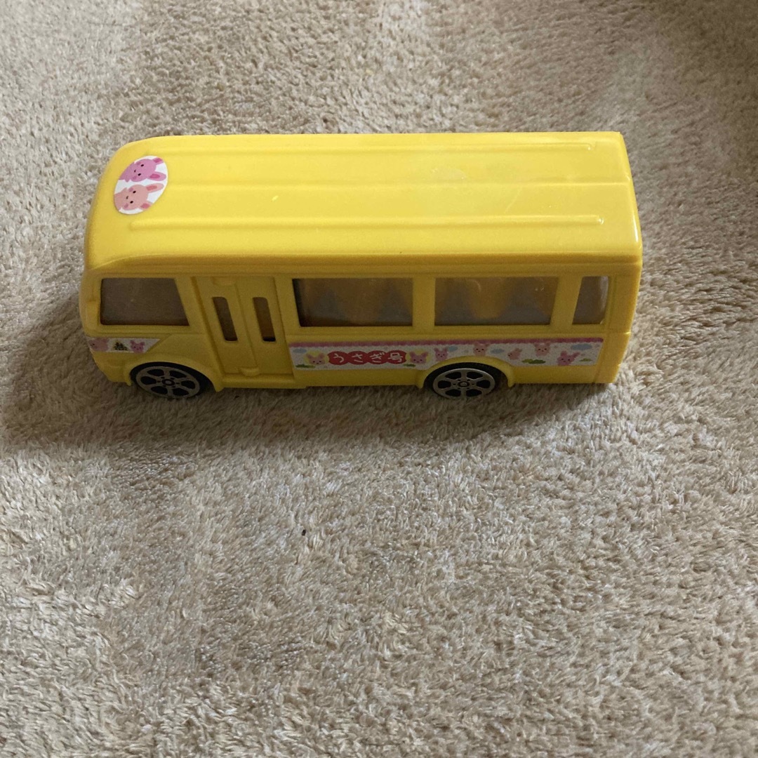 バスのおもちゃ